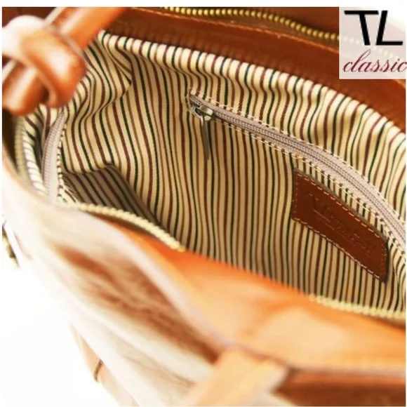 Tuscany Leather Firenze convertible shoulder bag backpack - Picture 10 of 14